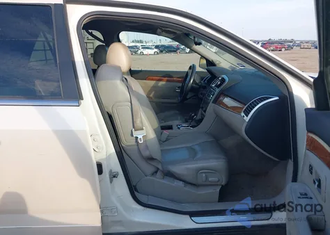 2008 Cadillac Srx V6 z USA, uszkodzony, nr VIN 1GYEE637380116379